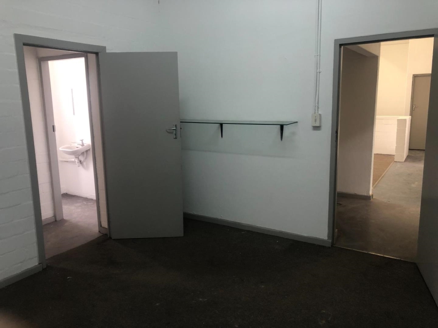 To Let Commercial Property for Rent in Ndabeni Western Cape